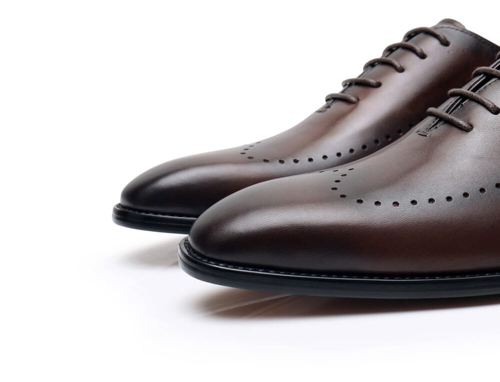 Brown and black men's broch classic leather Oxford shoes - Image 4